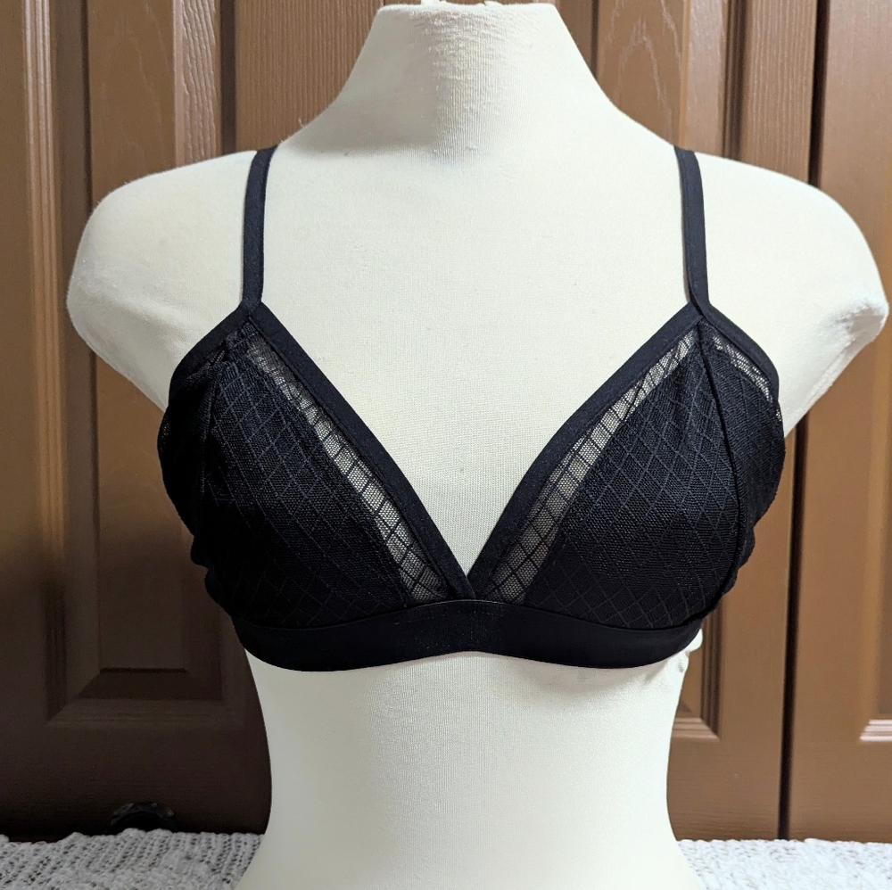 Bozzolo Black Non padded bra Size Large Junior size